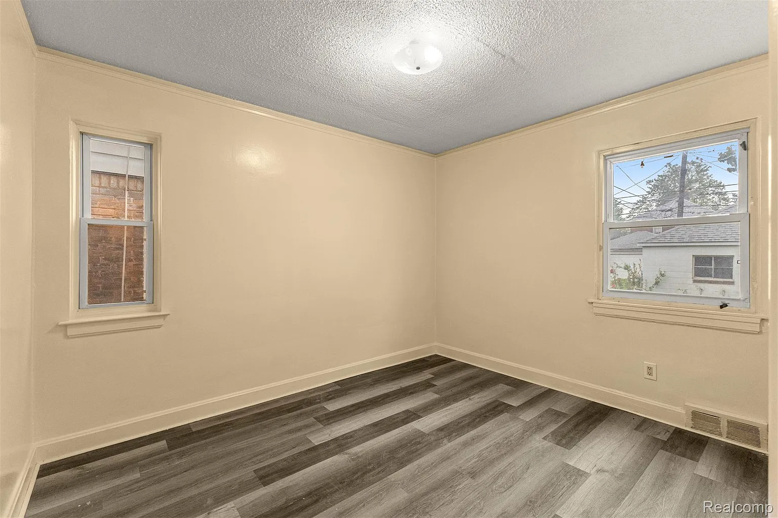 Additional view of 7444 Kendal Street