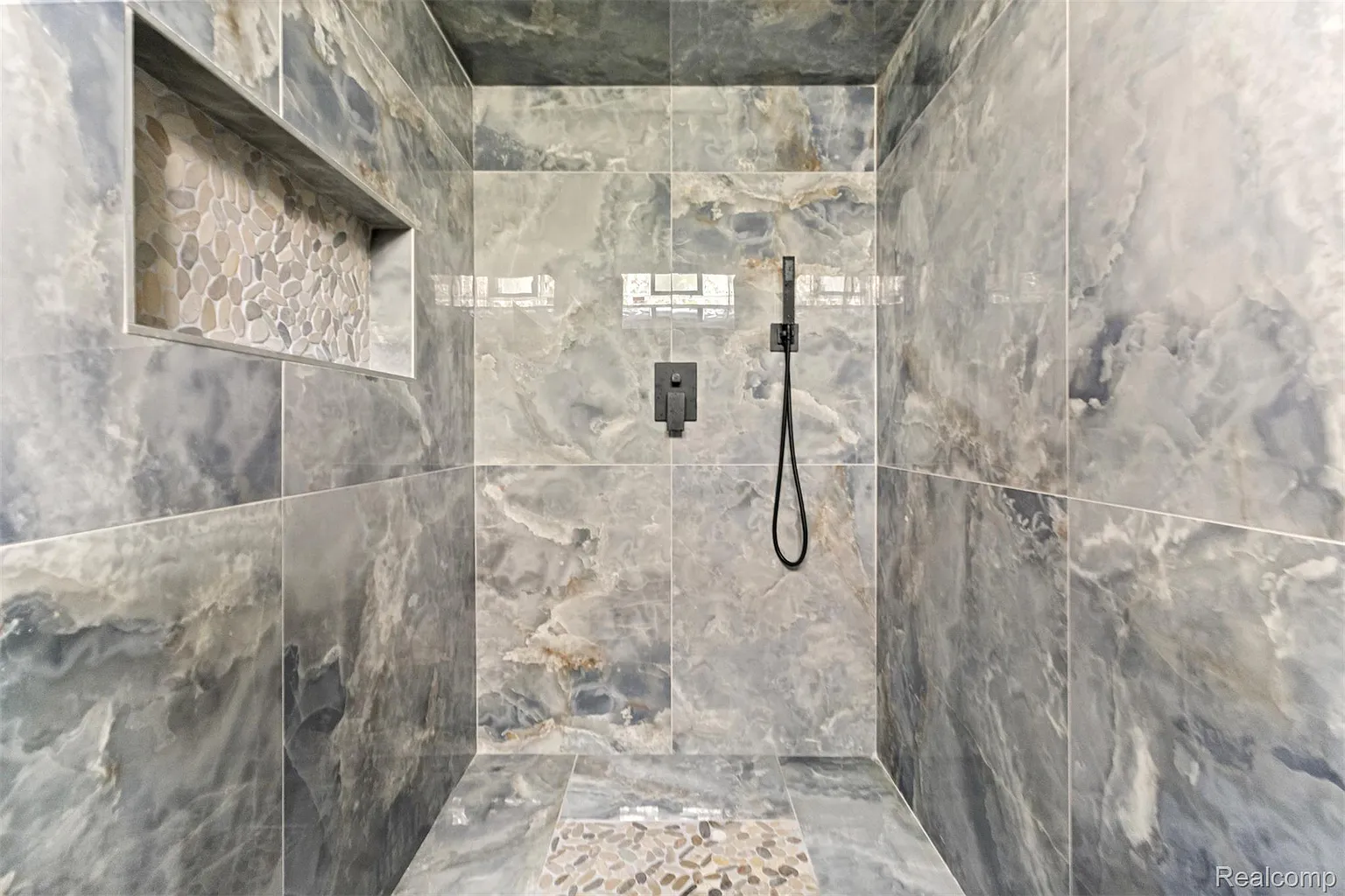 Additional view of 929 Meridan Street