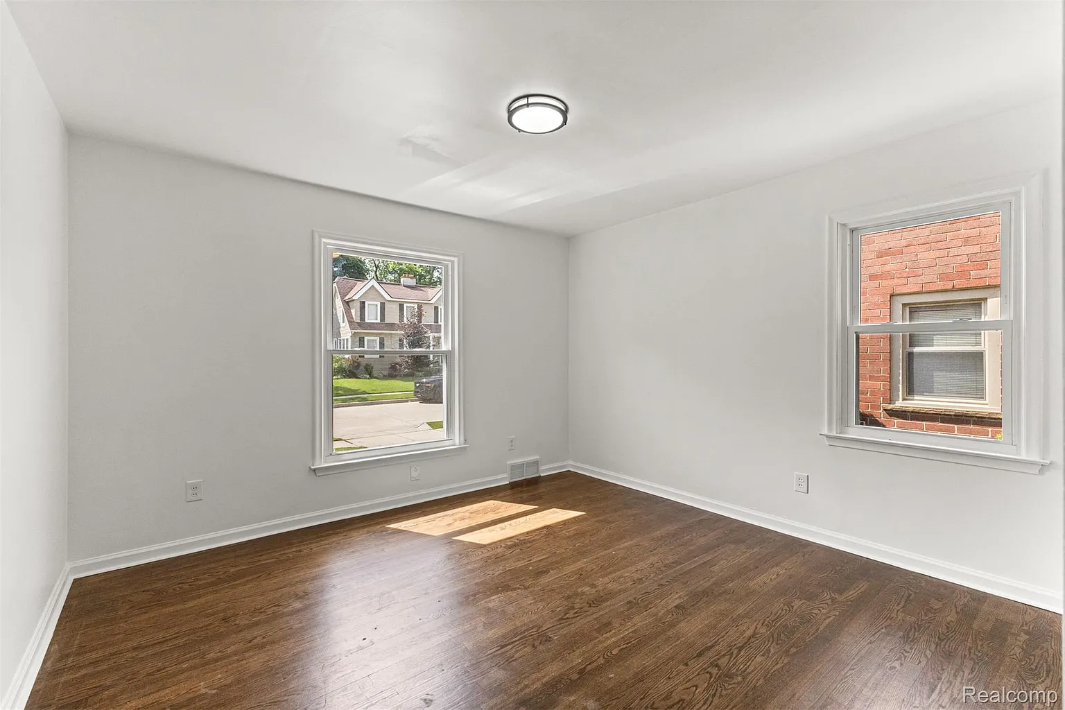 Additional view of 929 Meridan Street