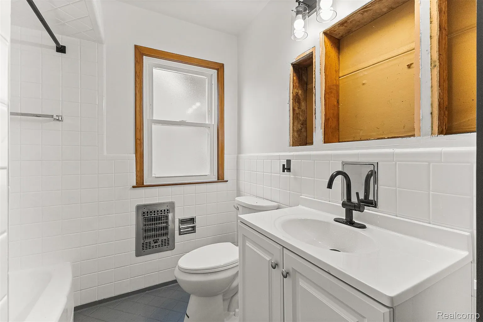 Additional view of 929 Meridan Street