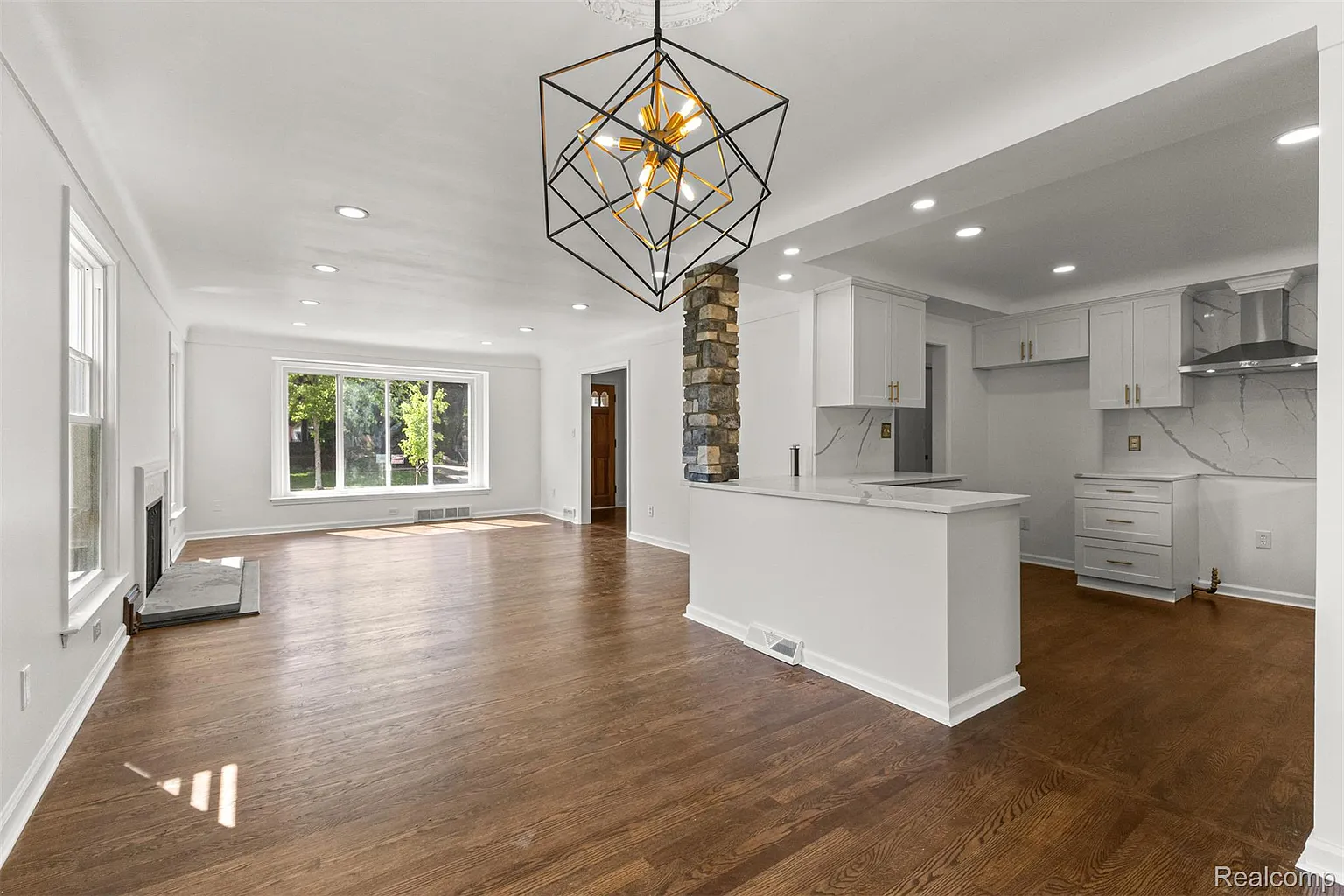 Additional view of 929 Meridan Street