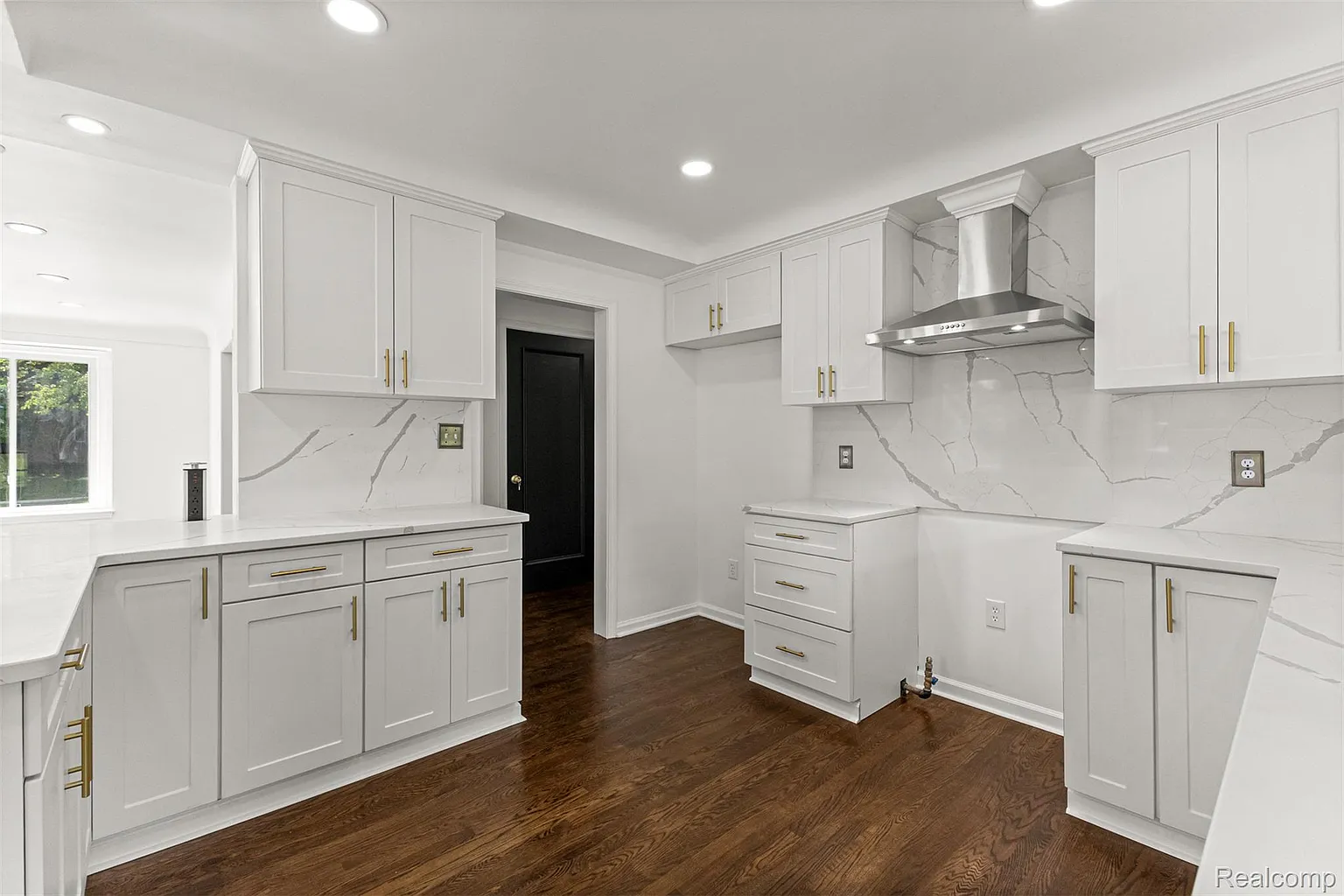 Additional view of 929 Meridan Street