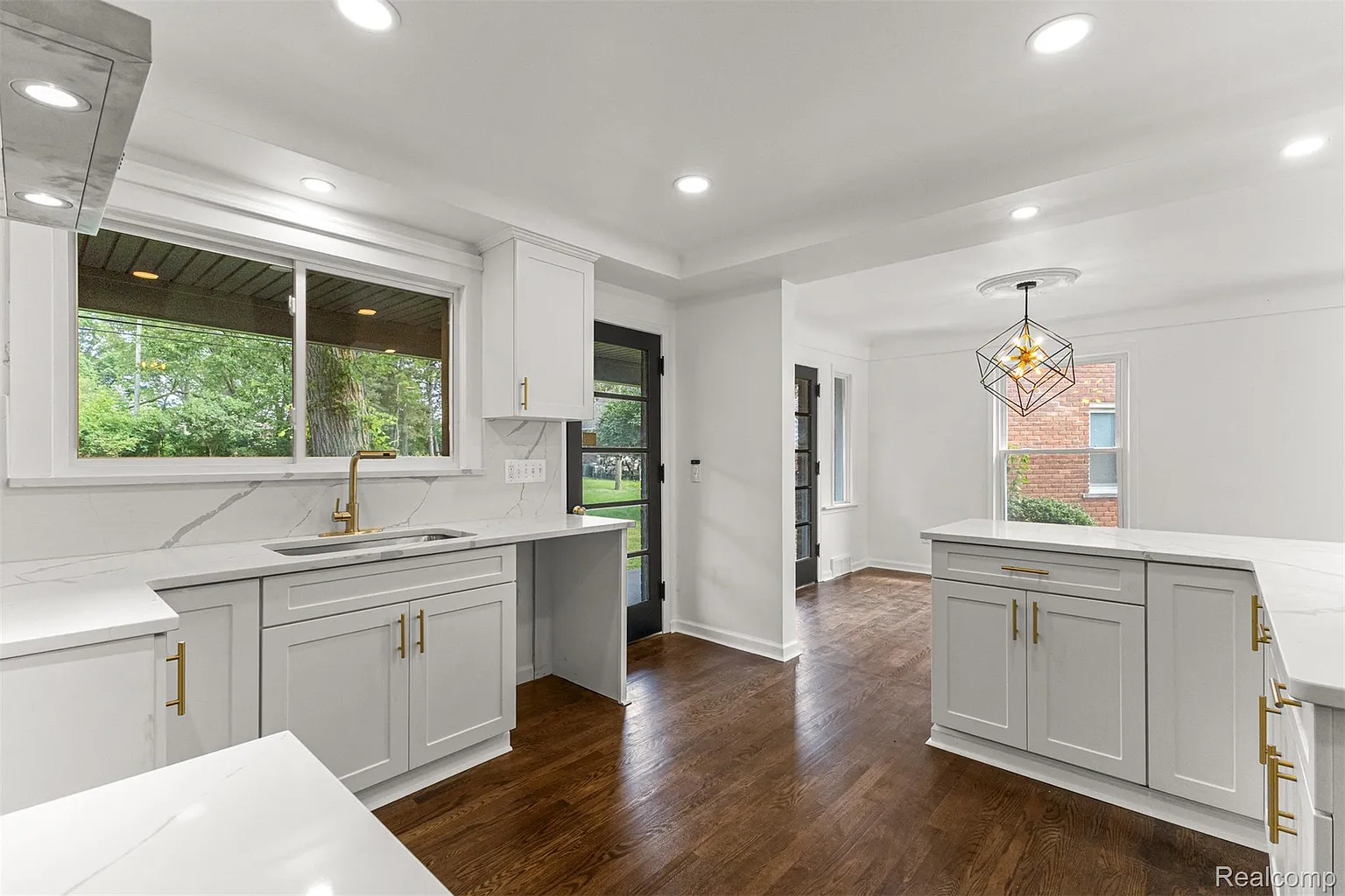 Additional view of 929 Meridan Street