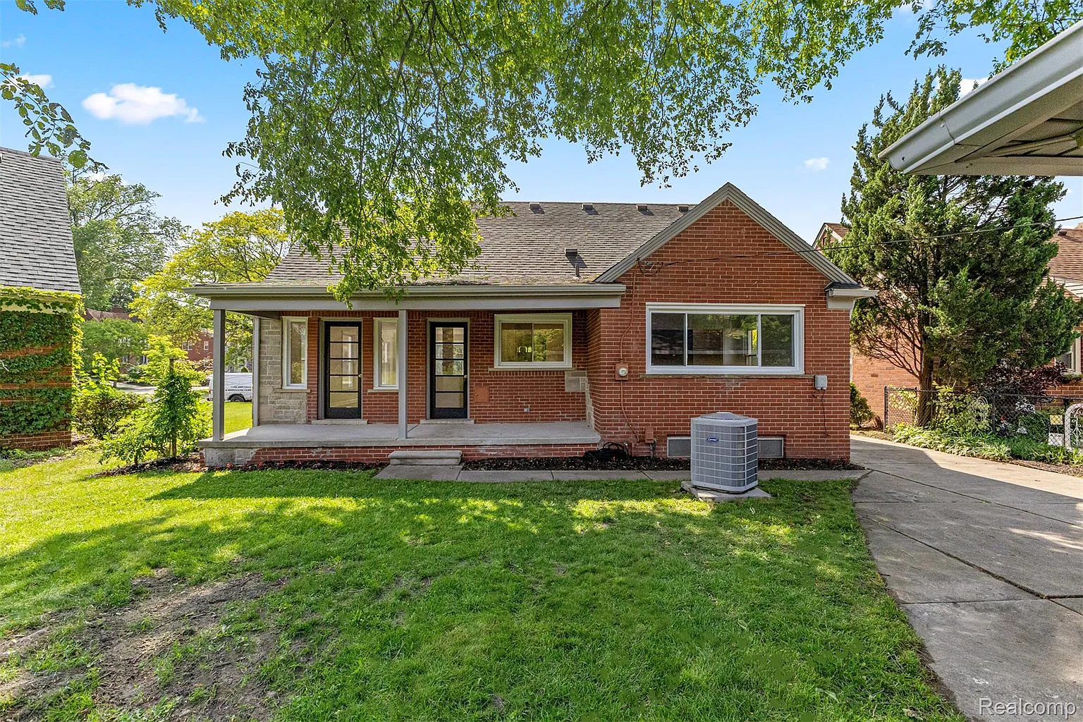 Additional view of 929 Meridan Street