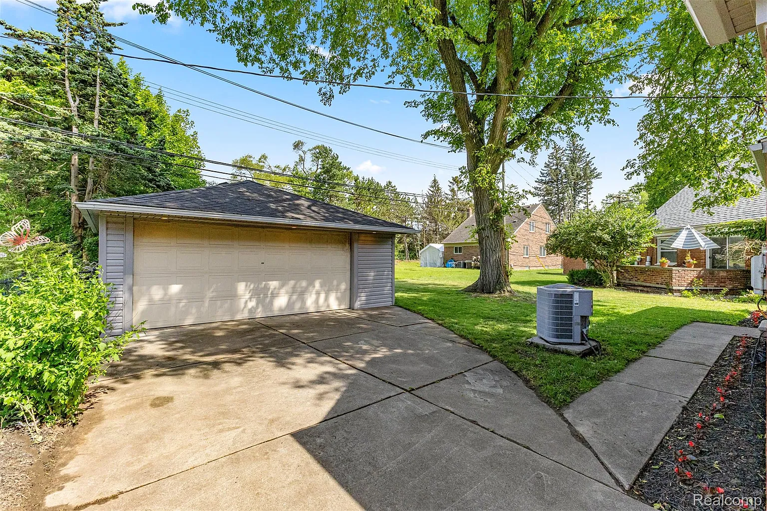 Additional view of 929 Meridan Street