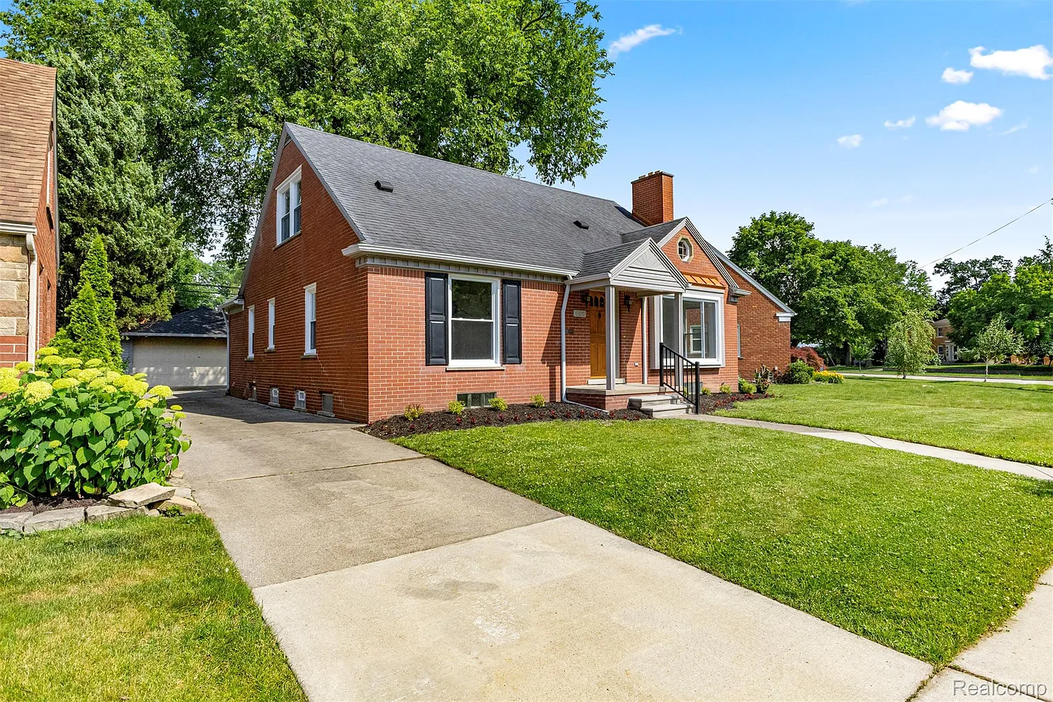 Additional view of 929 Meridan Street